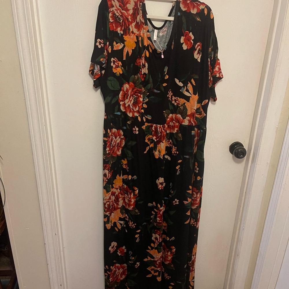 Floral Black Maxi Dress